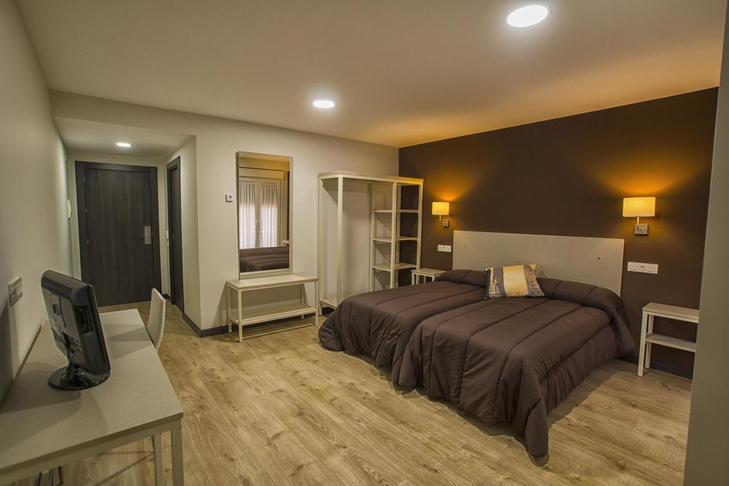 Hostal Elvira Aranda de Duero Habitación foto